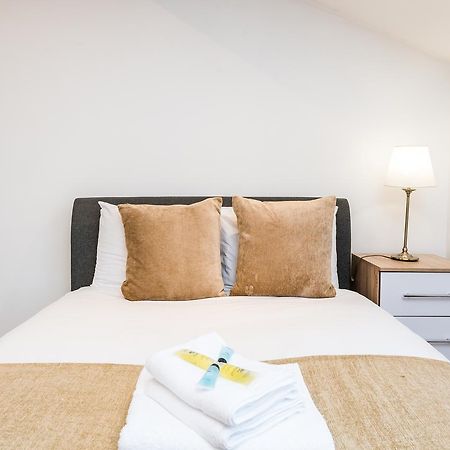 Riverbank Stay London Luaran gambar