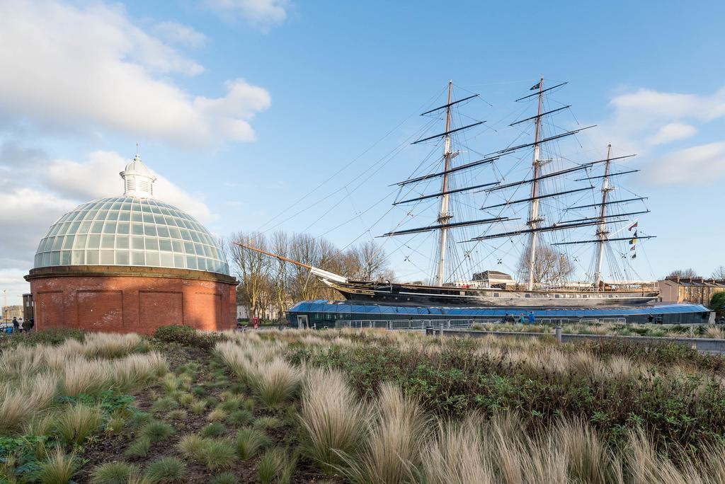 Riverbank Stay London Luaran gambar