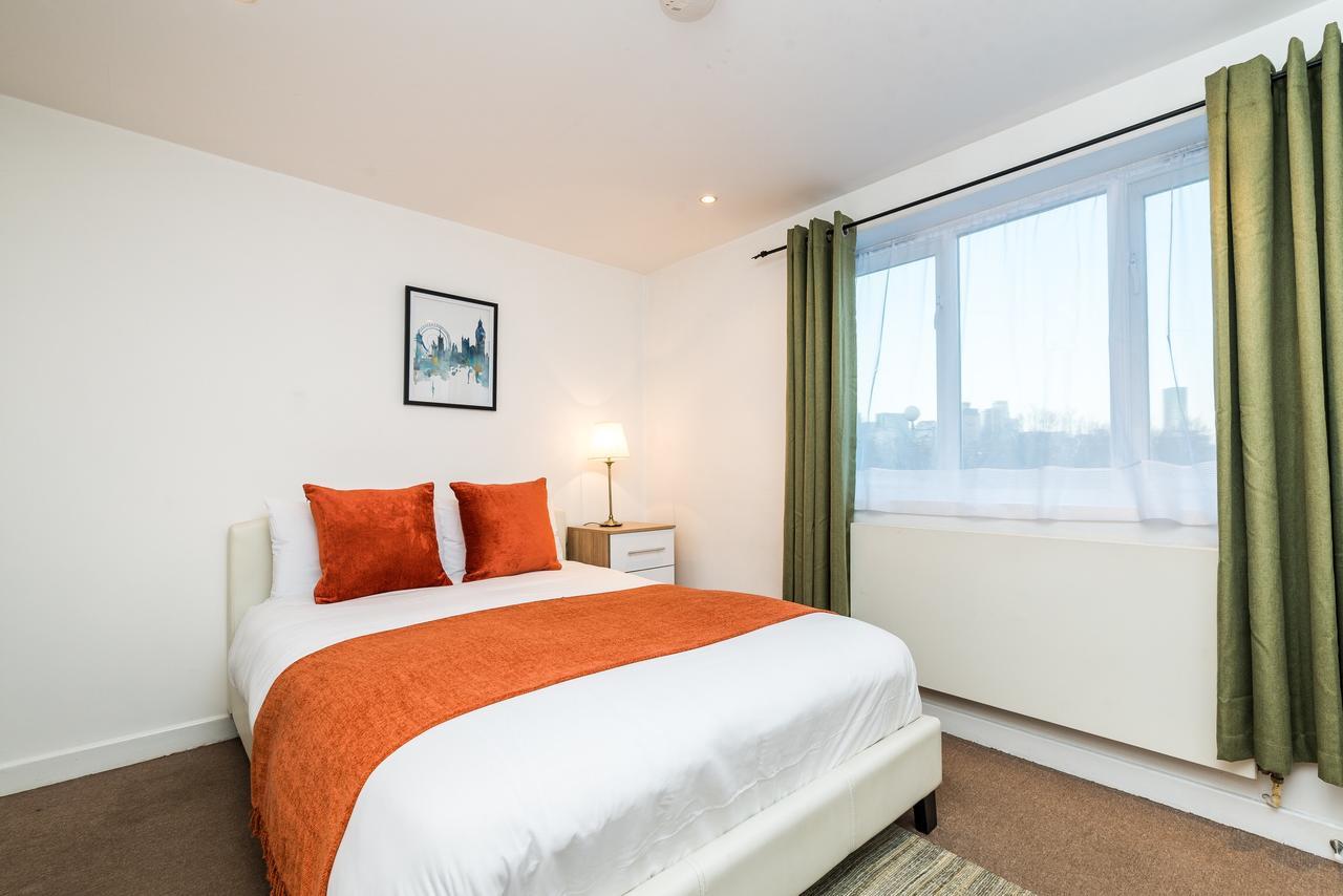 Riverbank Stay London Luaran gambar