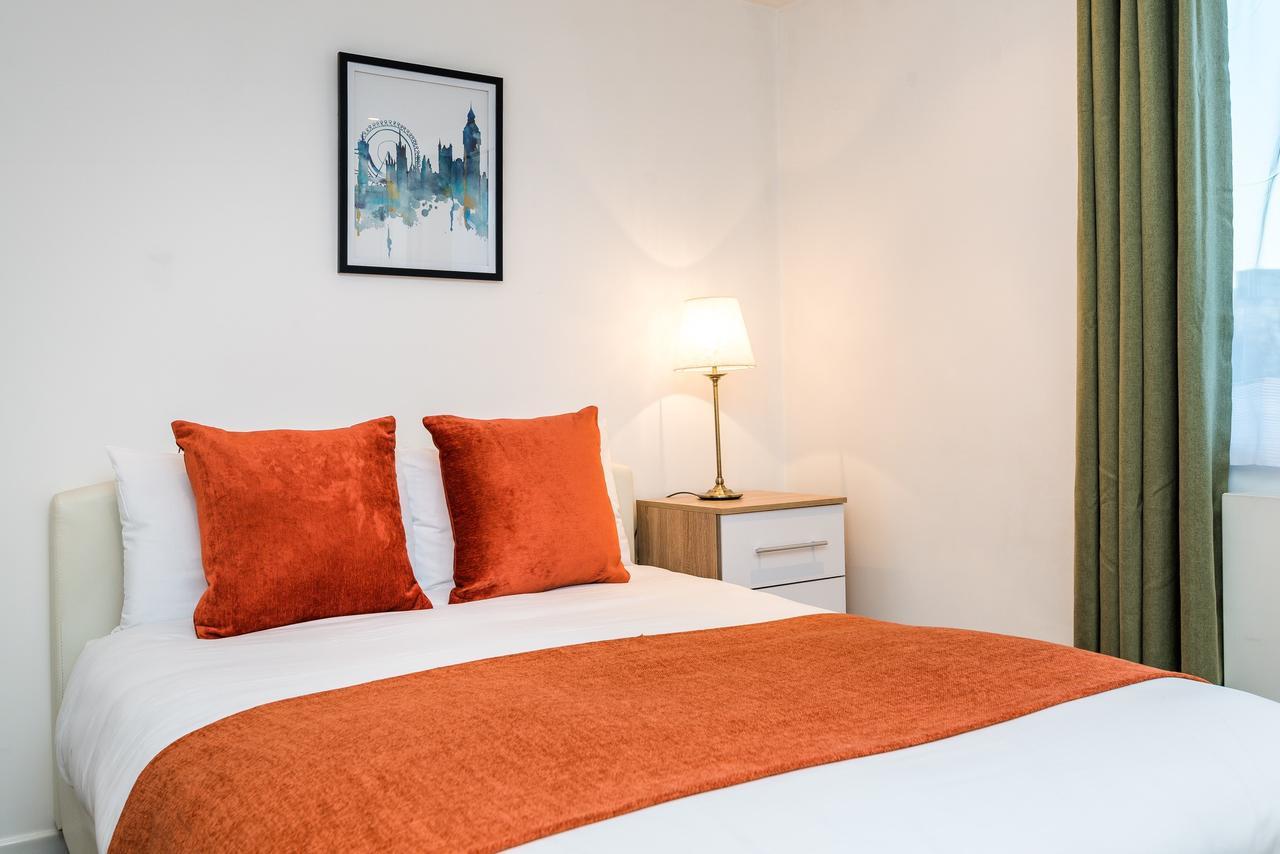Riverbank Stay London Luaran gambar